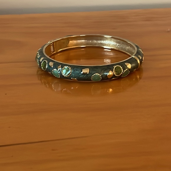 Green Patterned Hinge Bracelet - Picture 1 of 3